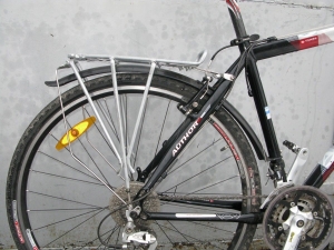 Багажник на велосипед с дисковыми тормозами