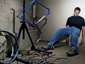 Почему велосипед скрипит при езде и как это устранить